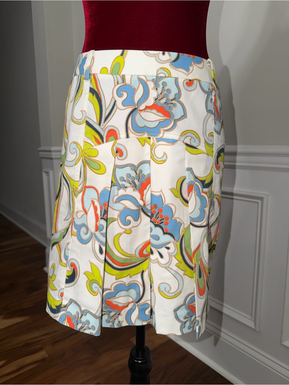 LINE by LYNN South Korea Designer Floral Paisley Pleated Skirt‎ | Size 4